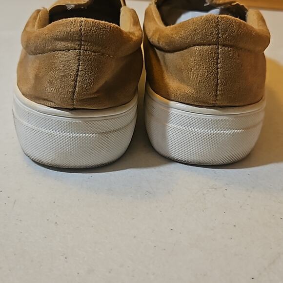 La Sheelah faux suede slip on loafers size 8 1/2 - Picture 4 of 7